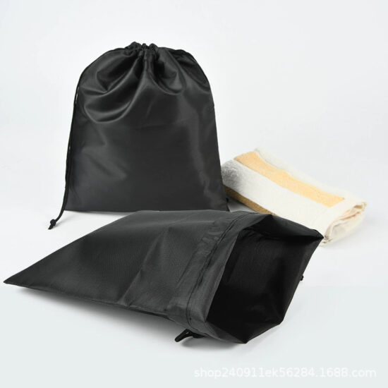 Waterproof 210D Oxford polyester drawstring bag for outdoor storage and jump rope