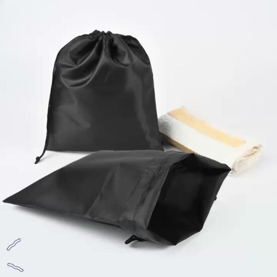 Waterproof 210D Oxford polyester drawstring bag for outdoor storage and jump rope