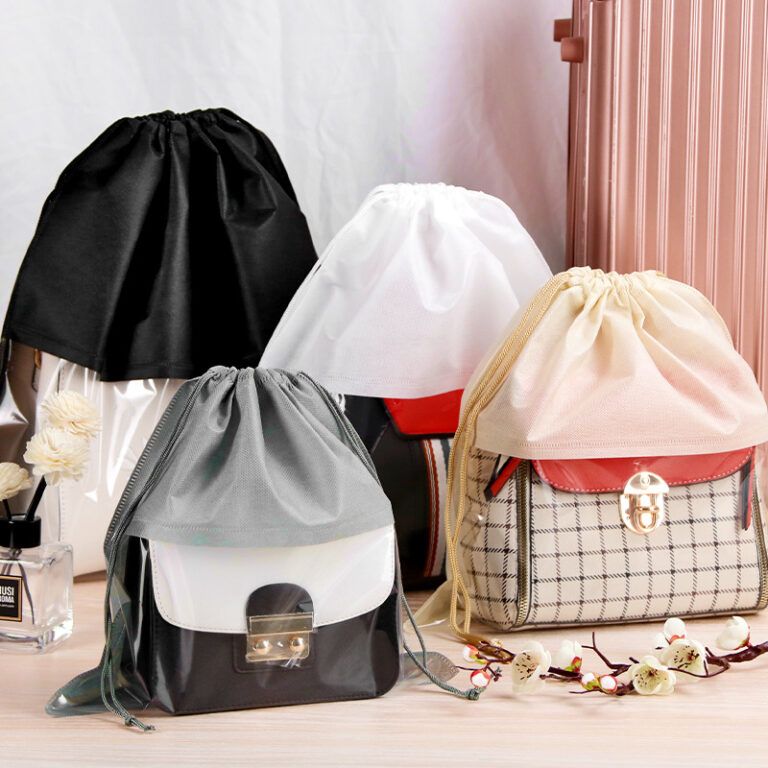 Waterproof Capybara Printed Non-Woven Party Gift Bag
