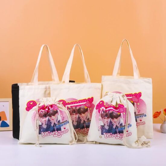 Custom canvas tote bag with shoulder straps for shopping and promotion