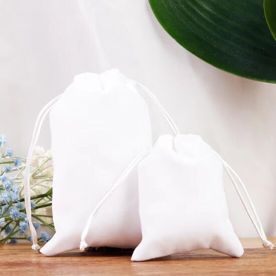  Velvet drawstring pouch for jewelry, bracelets, and antique beads

