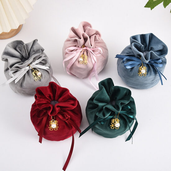  Velvet wedding candy pouch with pearl and Chinese double happiness character