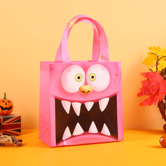 Halloween-themed waterproof non-woven gift tote bag with handle