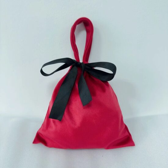 Lisere velvet drawstring pouch for jewelry, gadgets, and gift packaging

