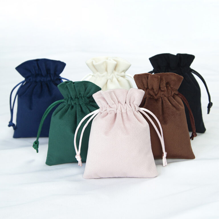 Lisere velvet drawstring pouch for jewelry and collectibles