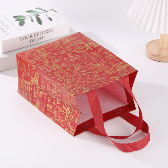 Red “Fu” Waterproof Non-Woven Gift Tote Bag for New Year