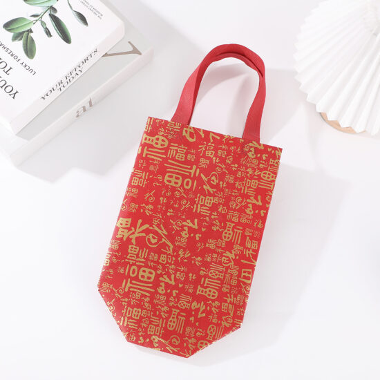Red “Fu” Waterproof Non-Woven Gift Tote Bag for New Year