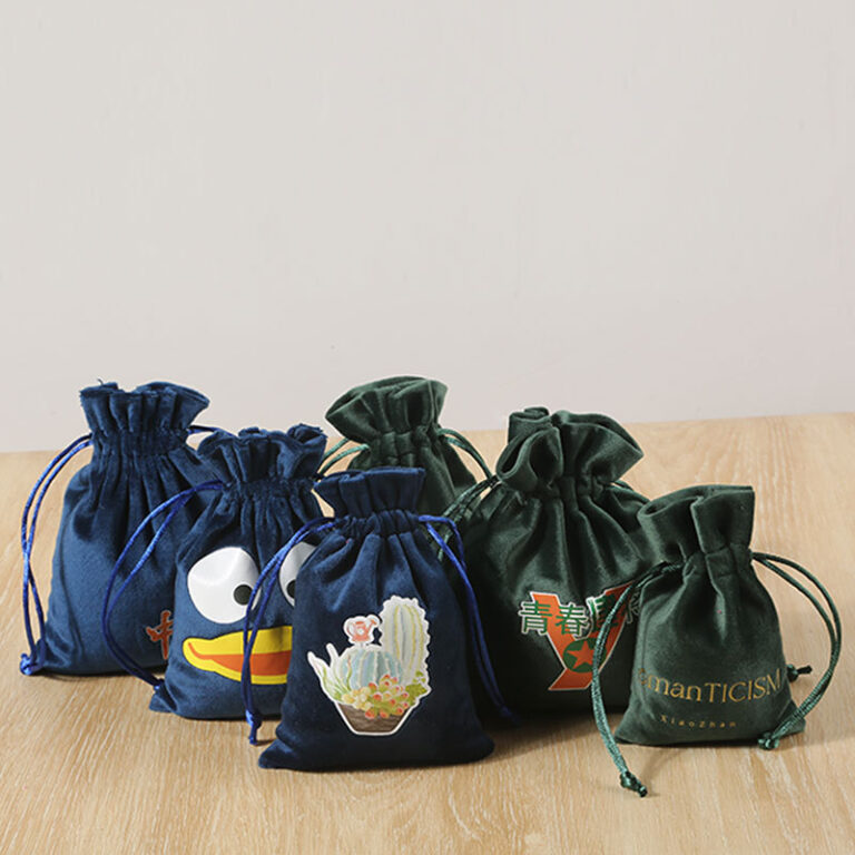 Velvet drawstring pouch for wine bottle and jewelry packaging