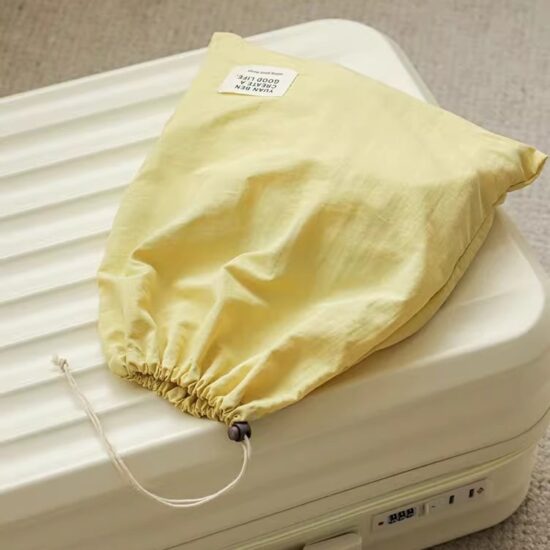 Waterproof nylon drawstring travel bag for organizing clothes